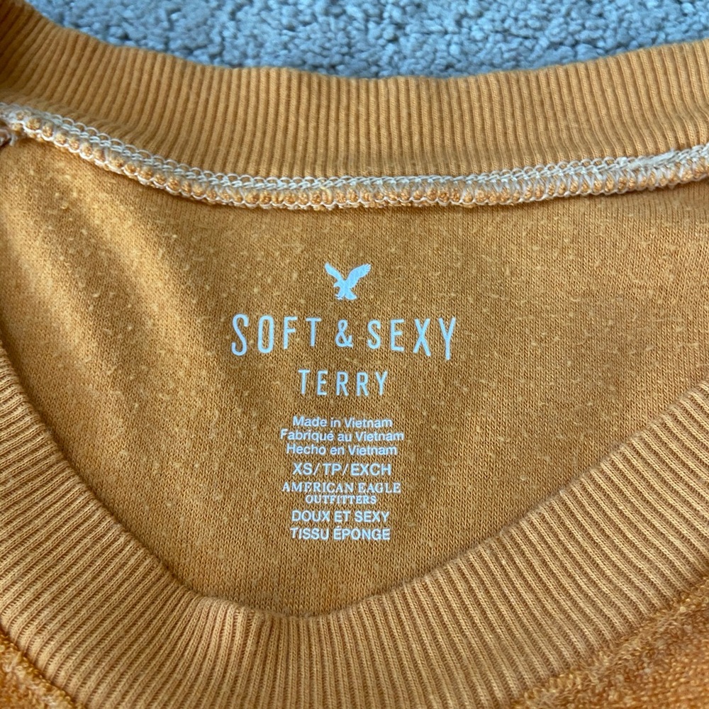 American Eagle xs orange ombré sweatshirt - Picture 3 of 4
